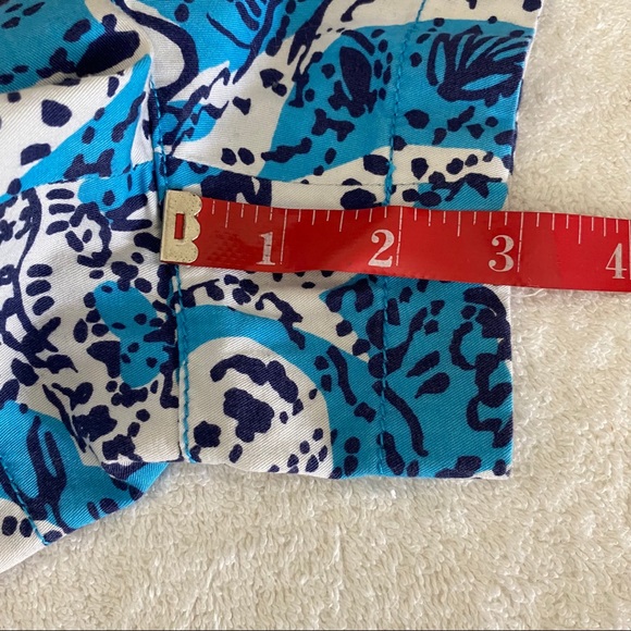 Lilly Pulitzer Walsh Shorts in Hippy Happy Shake Print Sz 4 - Picture 13 of 13
